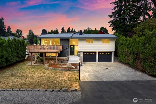 11404 Se 186th St, Renton, WA, 98055-7151 | Card Image