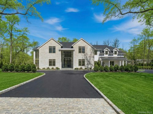 25 W Creek Farms Rd, Port Washington, NY, 11050-1318 | Card Image