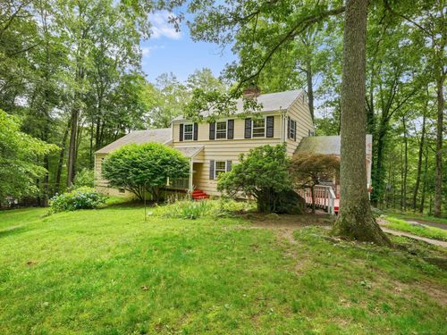 11 Dundee Rd, Stamford, CT, 06903-3611 | Card Image