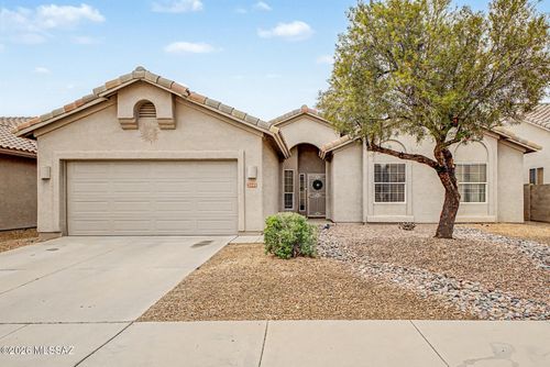 2646 W Cholla Ridge Pl, Tucson, AZ, 85742-4472 | Card Image