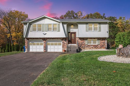 85 Metacomet Rd, Plainville, CT, 06062-1424 | Card Image