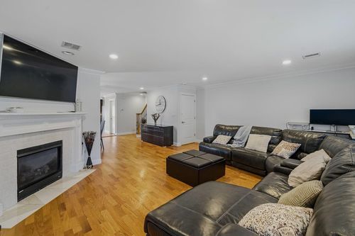 a-310 6th St, Fairview, NJ, 07022-1406 | Card Image