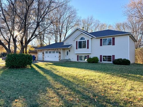 1041 Sunwood Park Ln, Waite Park, MN, 56387-1765 | Card Image