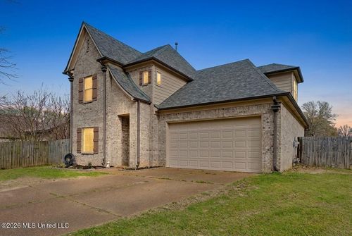 9450 Stone Point Dr, Olive Branch, MS, 38654-3591 | Card Image