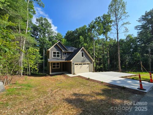 138 Elson Ave, Hendersonville, NC, 28739-7927 | Card Image