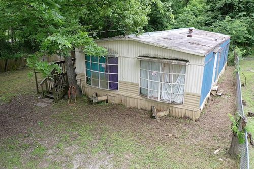 3 Michael St, Huntsville, TX, 77320-1385 | Card Image
