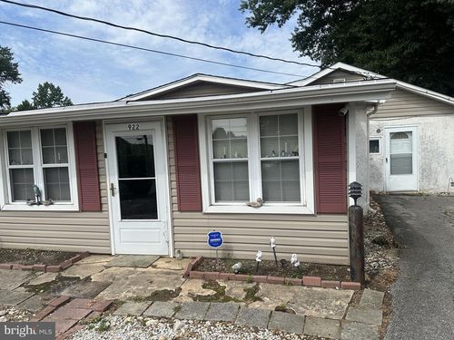 922 E Hazeldell Ave, NEW CASTLE, DE, 19720-6126 | Card Image