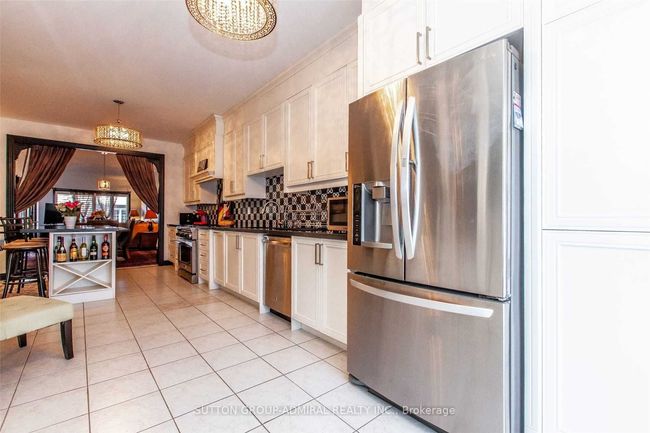9 Amalfi Crt, House other with 5 bedrooms, 4 bathrooms and 2 parking in Vaughan ON | Image 22