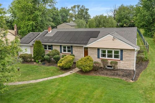 561 W Cherry Rd, Quakertown, PA, 18951-1838 | Card Image