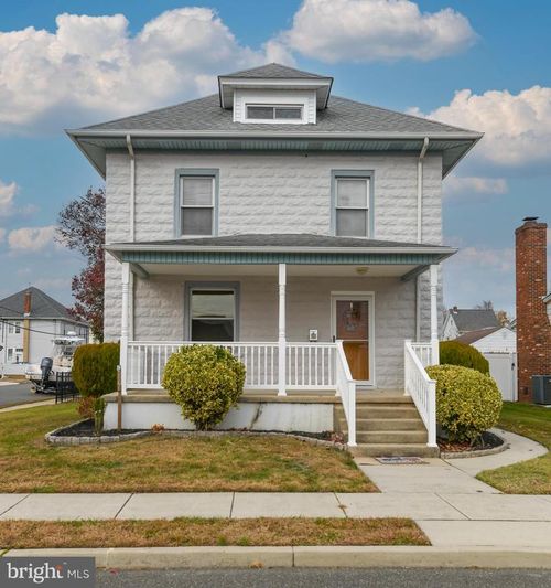 433 Jefferson St, GIBBSTOWN, NJ, 08027-1340 | Card Image