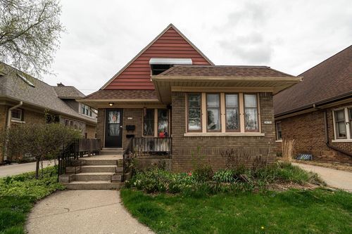 2410 N 61st Street Street, Wauwatosa, WI, 53213 | Card Image