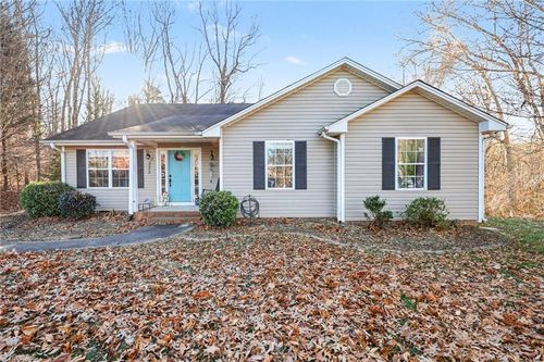 332 Cutty Sark Rd, Winston Salem, NC, 27103-5931 | Card Image