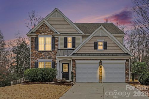 4492 Huntington Dr, Fort Mill, SC, 29707-7672 | Card Image