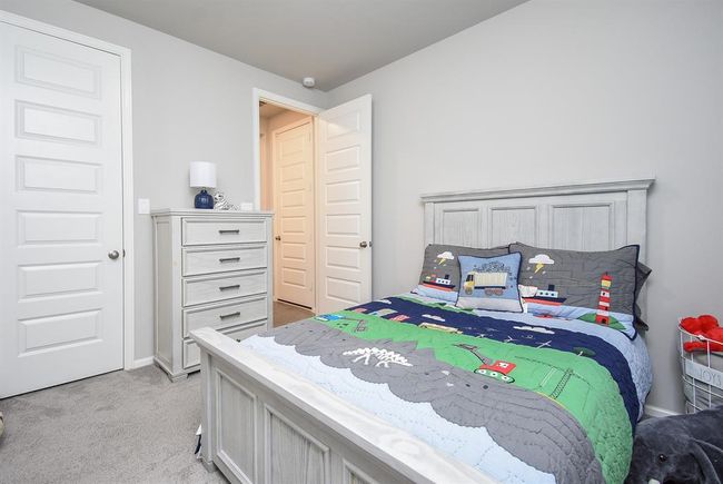 Another secondary bedroom with ensuite Jack And jill Bathroom | Image 7