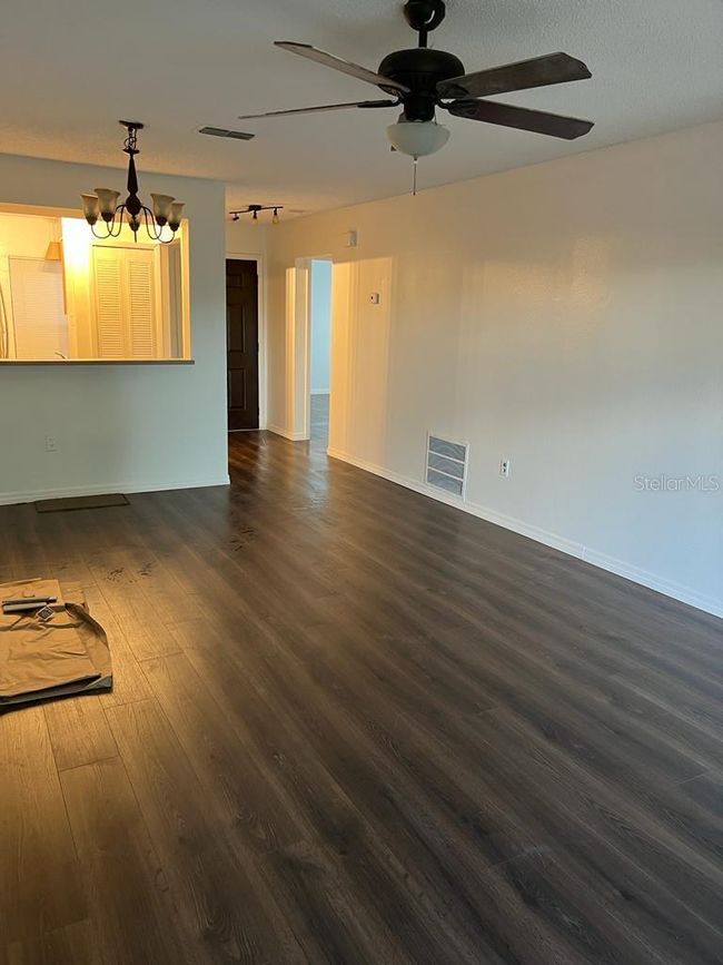 APT-1 - 2900 S Semoran Blvd, Condo with 2 bedrooms, 2 bathrooms and null parking in ORLANDO FL | Image 5