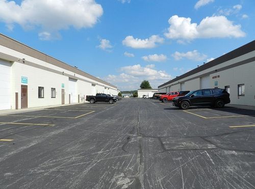 2823 Cass Rd, Traverse City, MI, 49684-7139 | Card Image