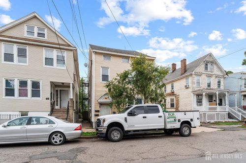 68 Welton St, New Brunswick, NJ, 08901-2531 | Card Image