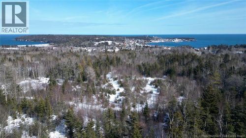 176 Rte 776, Grand Manan, NB, E5G1A3 | Card Image