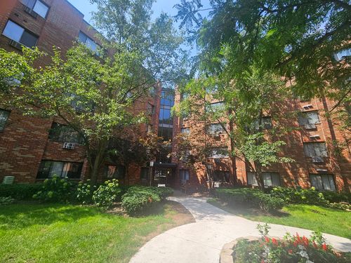 apt-502-5310 Chester Ave, Chicago, IL, 60656-4916 | Card Image