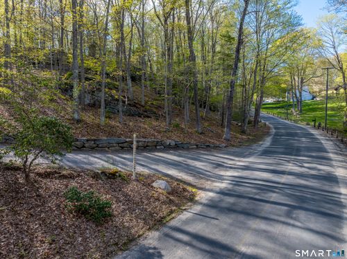 16 Josie Perkins Ln, Lyme, CT, 06371-3055 | Card Image