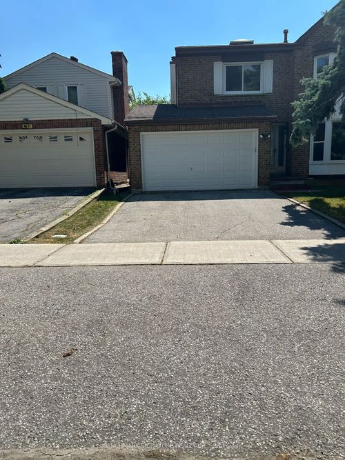 35 Wintermute Blvd, Scarborough, ON, M1W3M5 | Card Image