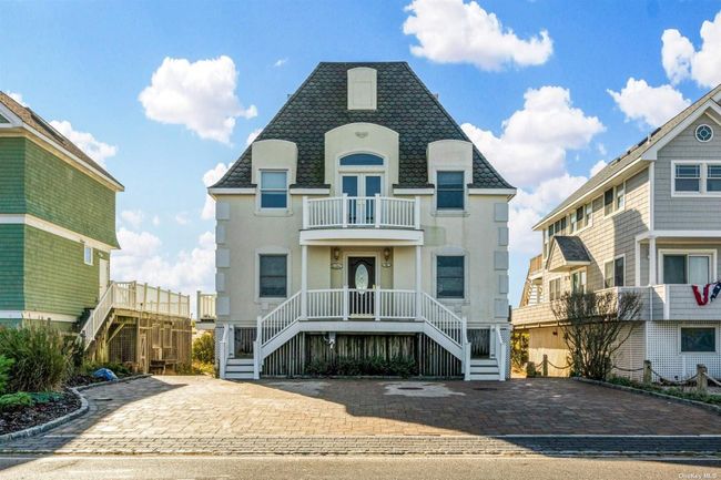 803 Dune Road, House other with 4 bedrooms, 4 bathrooms and null parking in Westhampton Beach NY | Image 1