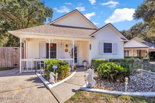 404 Magazine Cir, Gulfport, MS, 39507-2859 | Card Image