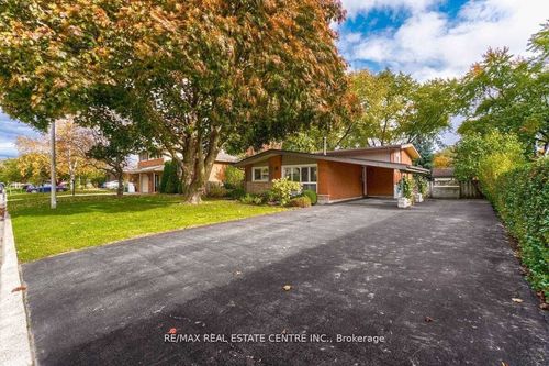 5386 Mericourt Rd, Burlington, ON, L7L3R6 | Card Image