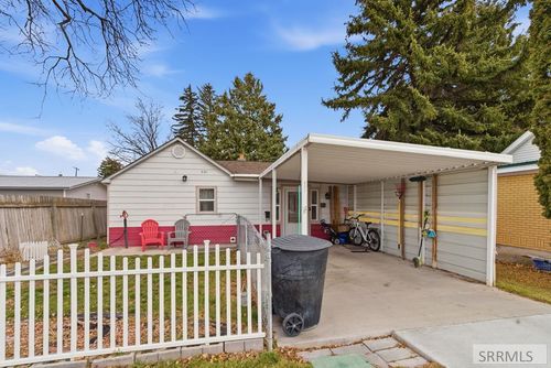 221 S Holmes Ave, Shelley, ID, 83274-1323 | Card Image