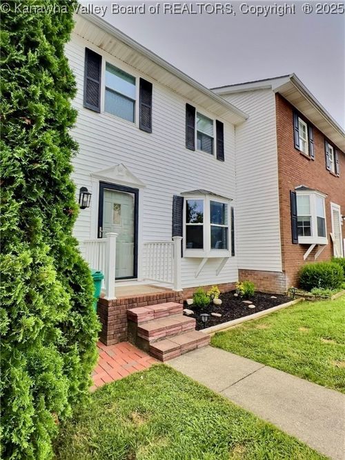 13 Carriage Way, Hurricane, WV, 25526-1300 | Card Image