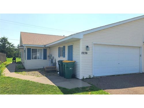 2236 Sacia Ln, Hudson, WI, 54016-7222 | Card Image