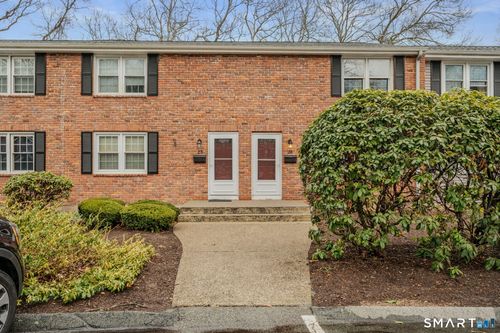 apt-24-81 E Pattagansett Rd, Niantic, CT, 06357-2349 | Card Image