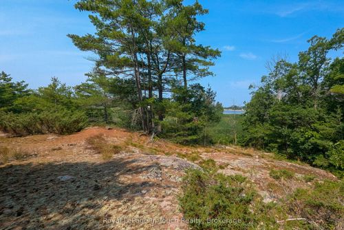 180 Prisque Rd, Honey Harbour, ON, P0E1E0 | Card Image