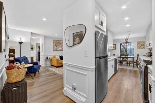 121-121 Foxwood Cir, Mount Kisco, NY, 10549-1130 | Card Image