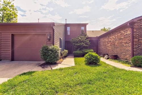 57 Evergreen Cir, Wyoming, OH, 45215-1374 | Card Image
