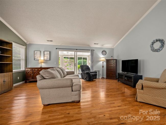 12 Tisha Ln, Townhouse with 3 bedrooms, 2 bathrooms and null parking in Hendersonville NC | Image 20