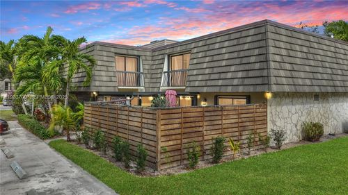 1003 10th Ter, Palm Beach Gardens, FL, 33418-3609 | Card Image