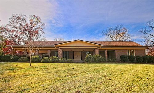 911 Kingston Dr, High Point, NC, 27262-7048 | Card Image