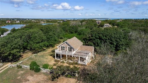 804 Mohegan Trl, Block Island, RI, 02807-7708 | Card Image