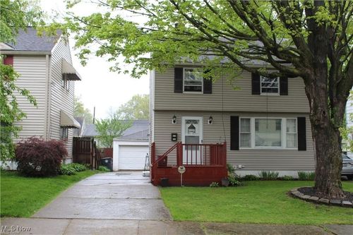 864 Davies Ave, Akron, OH, 44306-2706 | Card Image
