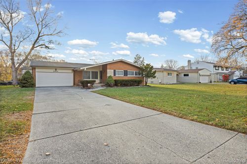 25425 Catalina St, Southfield, MI, 48075-1792 | Card Image