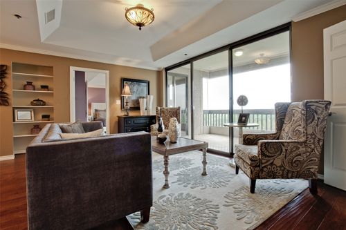 808-5909 Luther Ln, Dallas, TX, 75225-5911 | Card Image