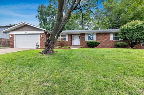 33 Mar Jacques Dr, Swansea, IL, 62226-1512 | Card Image