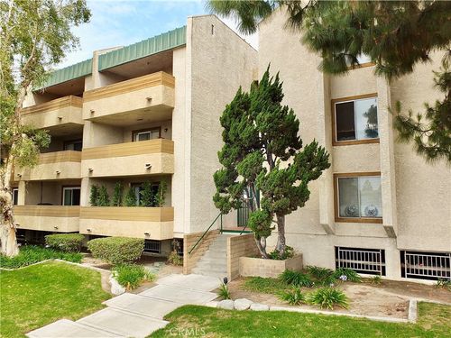 206-12121 Centralia Street, Lakewood, CA, 90715 | Card Image