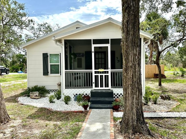 12409 Live Oak St, House other with 2 bedrooms, 1 bathrooms and 1 parking in CEDAR KEY FL | Image 4