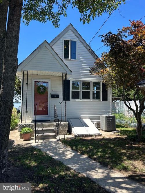 301 Enlow Pl, PENNSVILLE, NJ, 08070-2006 | Card Image