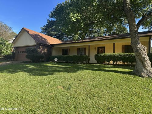 4375 Redwood Cir, Jackson, MS, 39212-3636 | Card Image