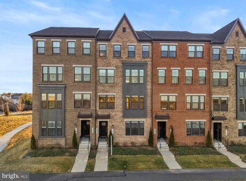 22530 Wilson View Ter, ASHBURN, VA, 20148-7733 | Card Image