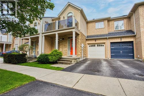 25 Hartland Road, Stoney Creek, ON, L8E6C4 | Card Image