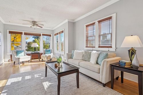 202-4104 Bryant Ave S, Minneapolis, MN, 55409-1471 | Card Image